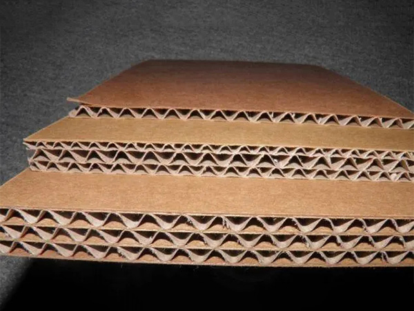 重型紙箱(xiang)廠家